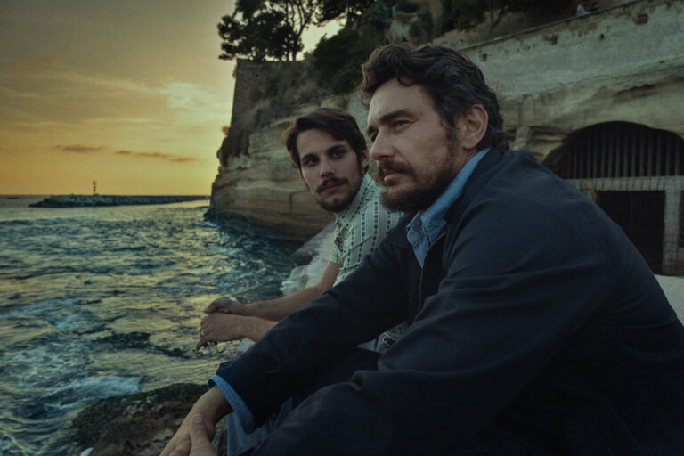 Hey Joe – Franco, Napoli e la malinconia che affoga nei cliché