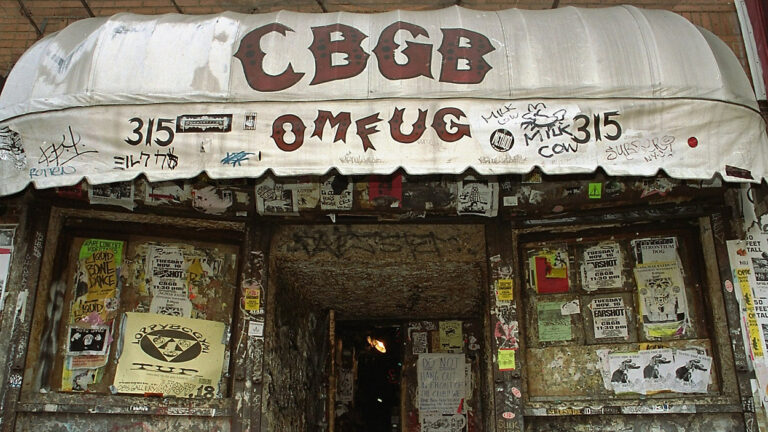 CBGB Festival: Iggy Pop, Jack White, Johnny Marr e i Sex Pistols per un giorno di fuoco a Brooklyn